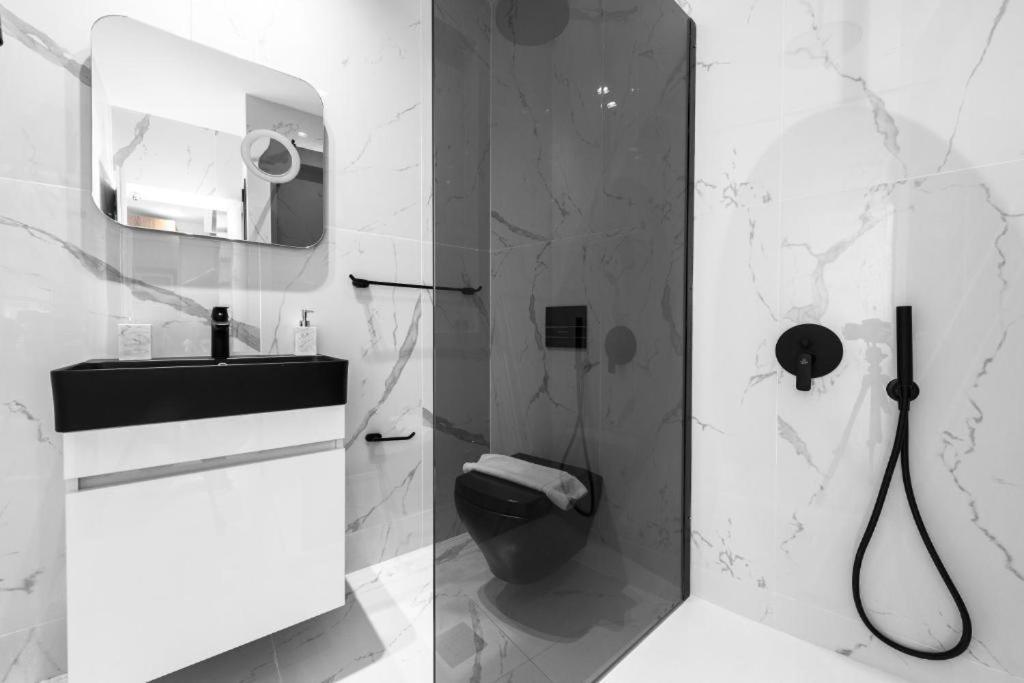 Penthouse Level 8, Nilie Hospitality Mgmt Apartment Thessaloniki