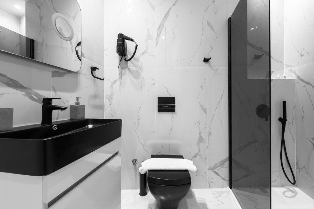 Penthouse Level 8, Nilie Hospitality Mgmt Apartment Thessaloniki